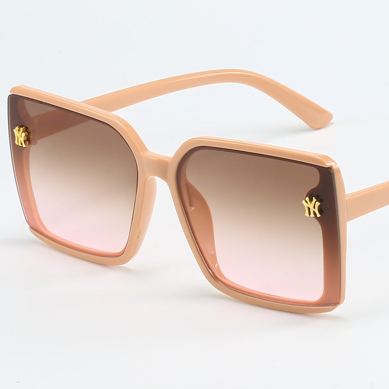 Dame Oversized-solbriller med elegante glass Luvikno