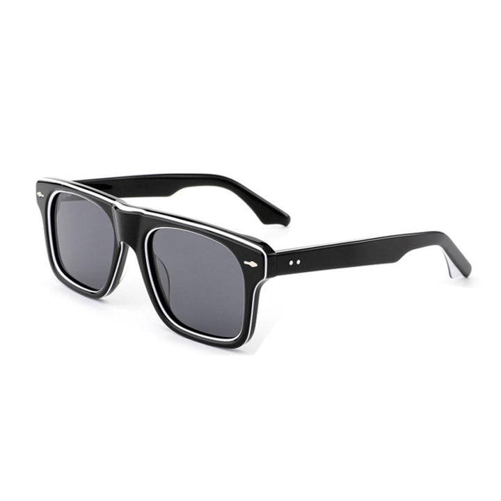 Damer moteriktig solbrille i elegant skilpaddedesign Luvikno