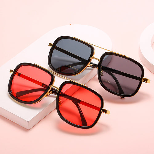 Dame kvadratisk solbrille med luksuriøse detaljer Luvikno