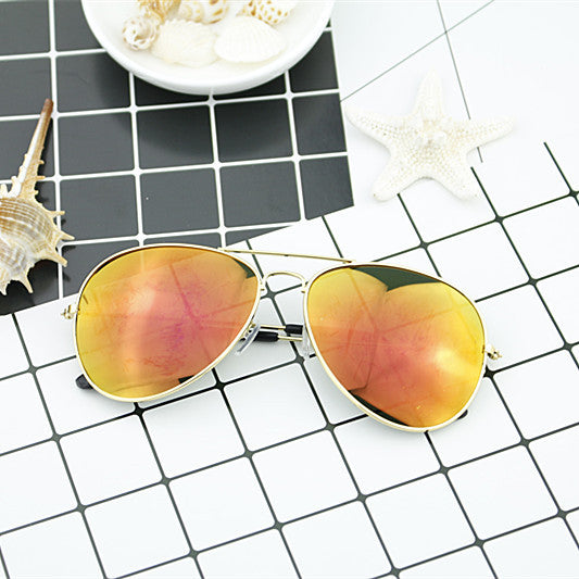 Damer moderne pilot-solbrille med fargegradient linse-design Luvikno