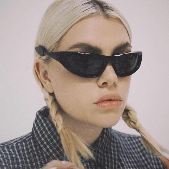 Dame sportlig solbrille med gummiert design Luvikno