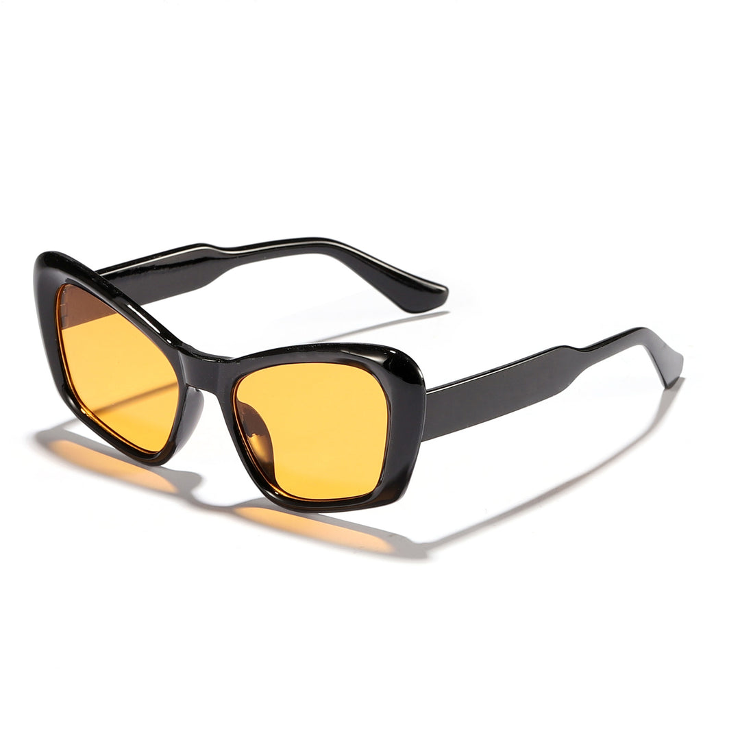 Dame designer solbrille i den gjenkjennelige retro-stilen Luvikno