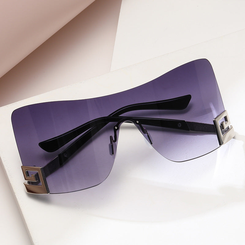 Dame Oversized Shield-solbrille med ekstravagant design Luvikno
