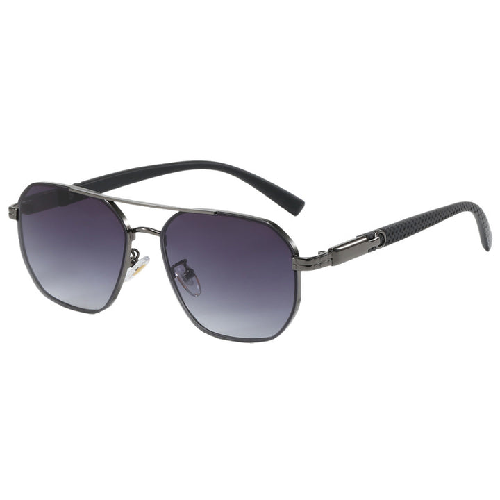Dame moteriktig solbrille med stilige aksenter Luvikno