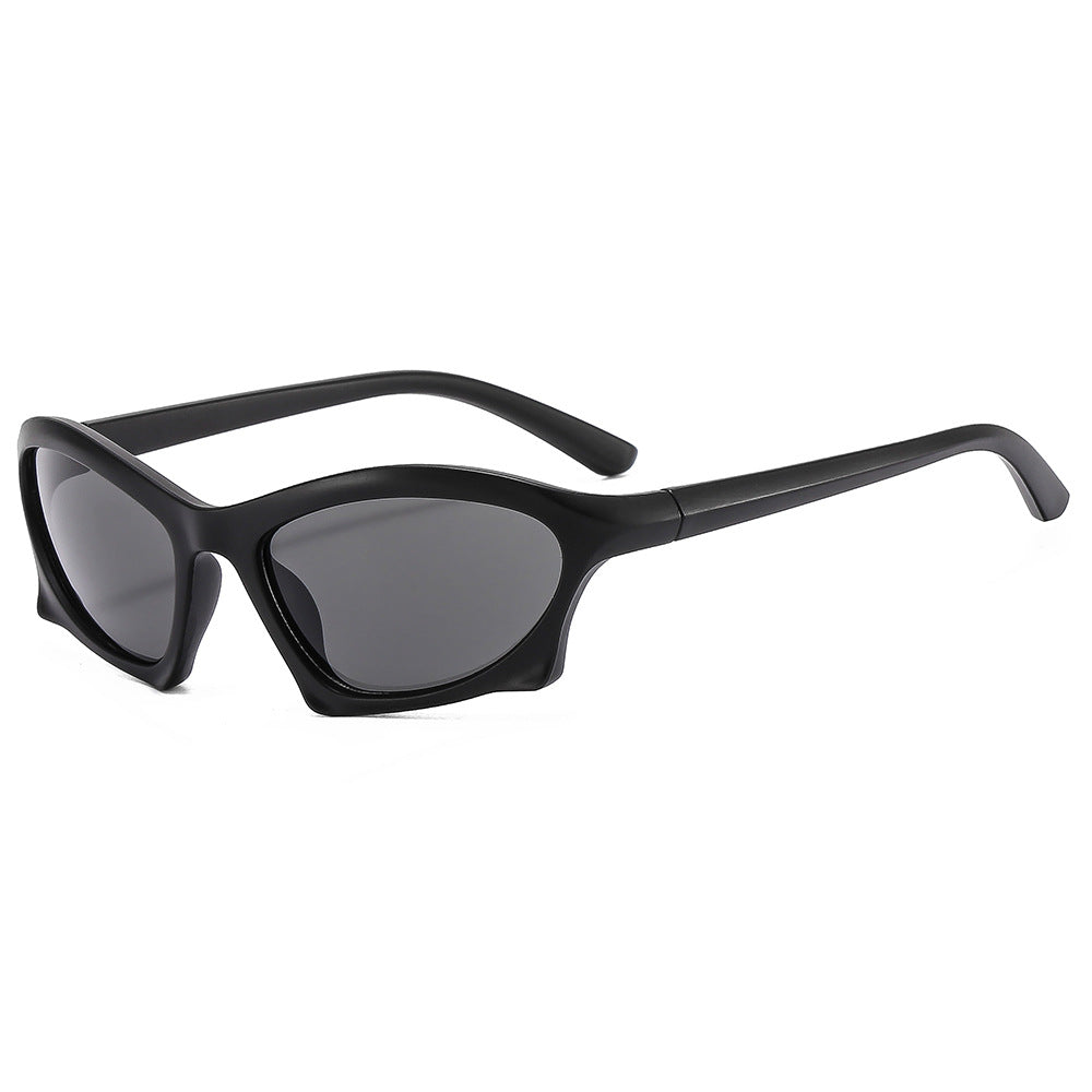 Dame sporty solbriller i trendy design Luvikno