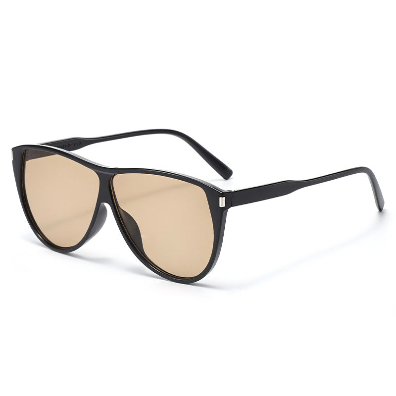 Dame moderne Cat-Eye solbriller med beskyttende UV-filter og stilramme Luvikno