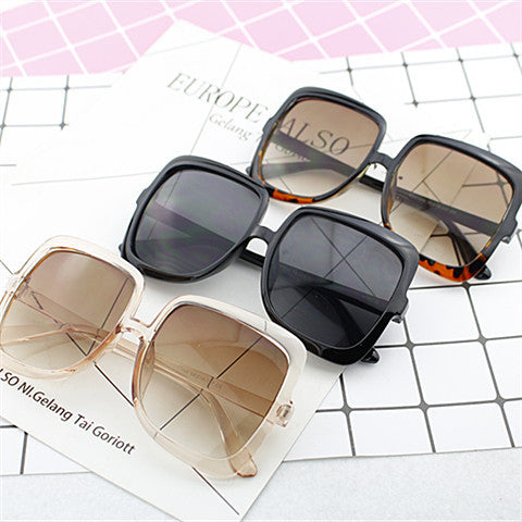 Dame Geometrisk Solbrille i moderne design Luvikno