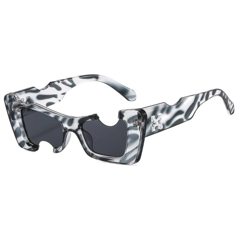 Dame futuristisk designer solbrille Luvikno