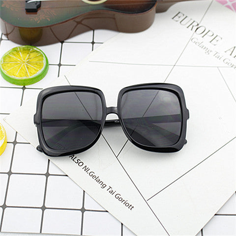 Dame Geometrisk Solbrille i moderne design Luvikno