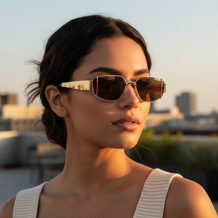 Dame designer solbrille i moderne, kantete stil Luvikno