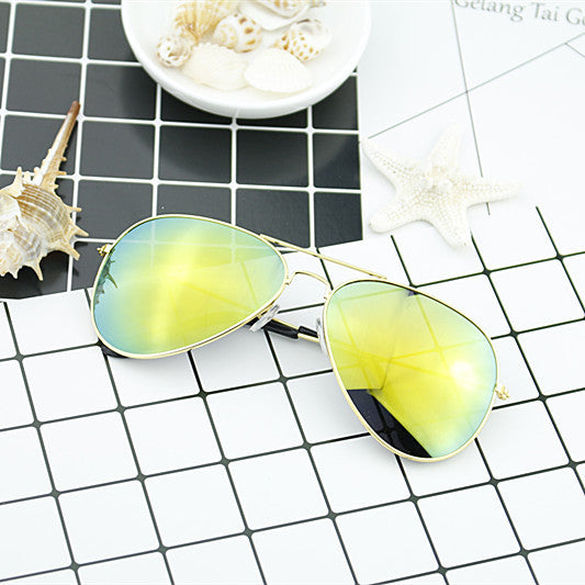 Damer moderne pilot-solbrille med fargegradient linse-design Luvikno