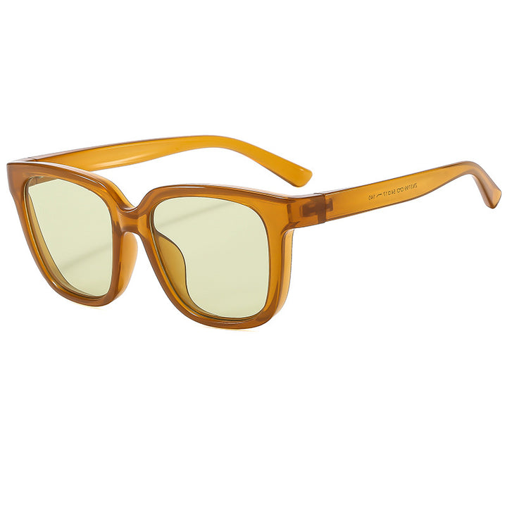Dame Cat-Eye solbriller med elegant og moderne ramme Luvikno