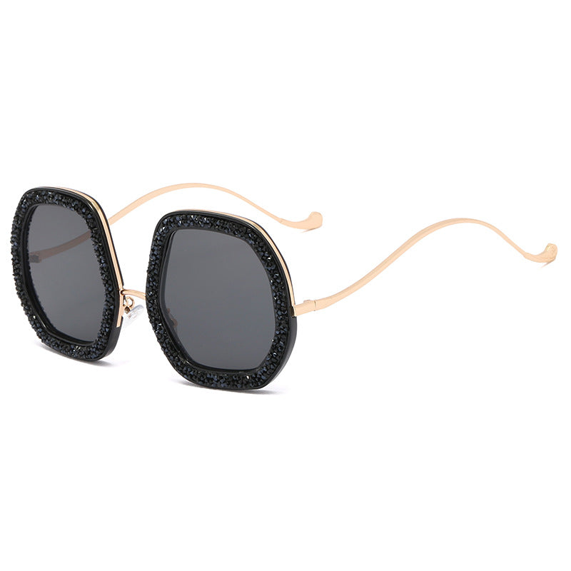 Damer ekstravagant solbrille med glitrende ramme Luvikno