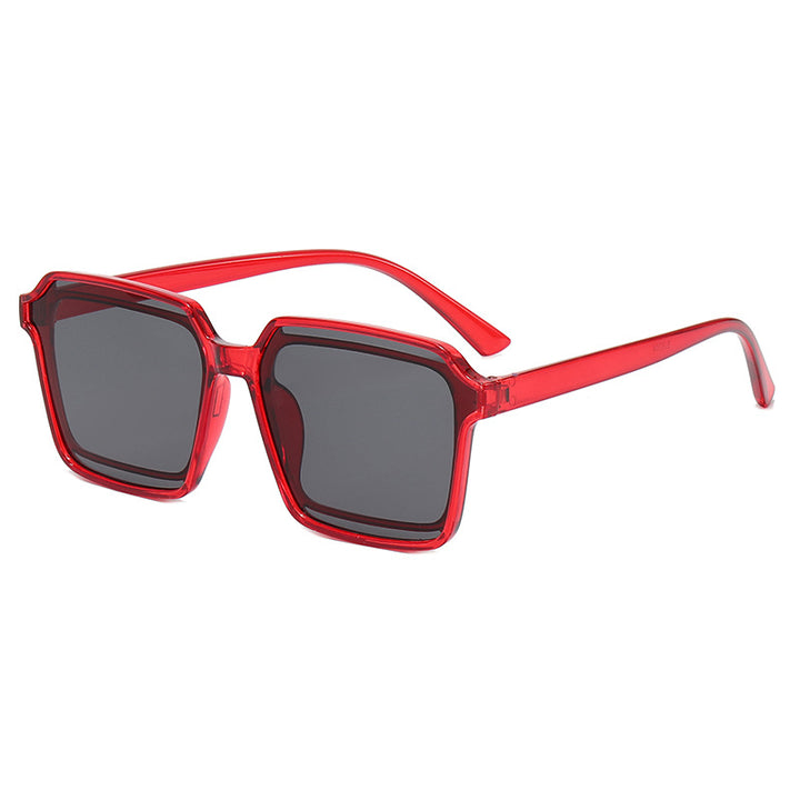 Dame elegant firkantet solbrille med robust ramme Luvikno