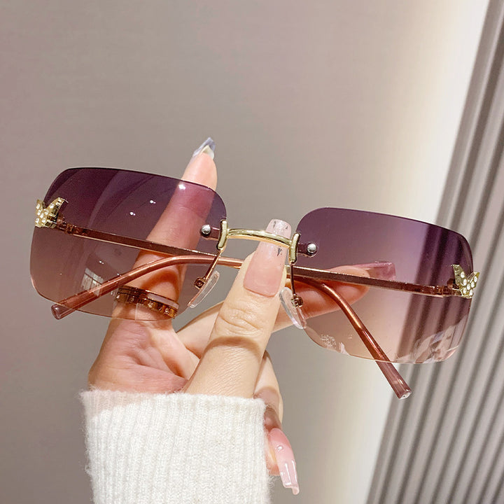 Dame elegant oversized solbriller med vevd gullramme Luvikno