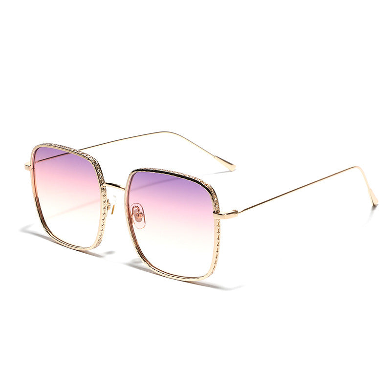 Damer oversized solbriller med elegante detaljer Luvikno