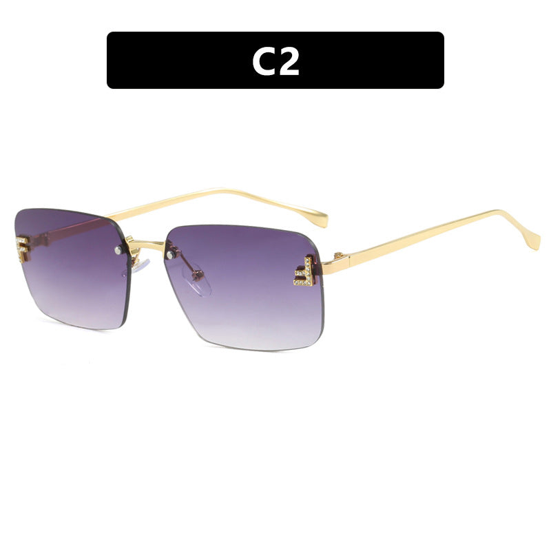 Dame kvadratisk solbrille med elegant gullramme og stilige linser Luvikno