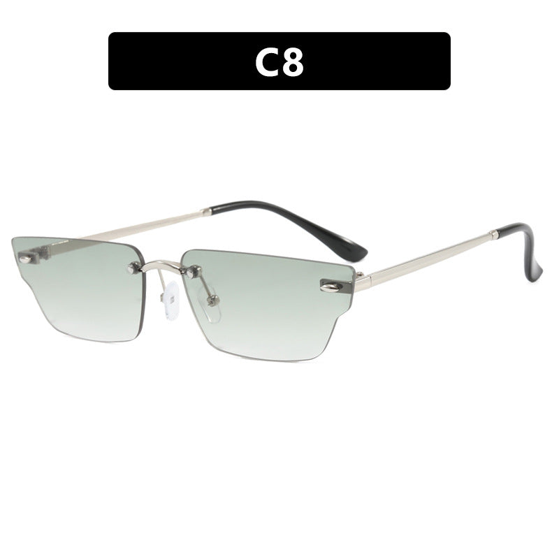 Dame geometrisk solbrille med filigranramme og transparente glass Luvikno