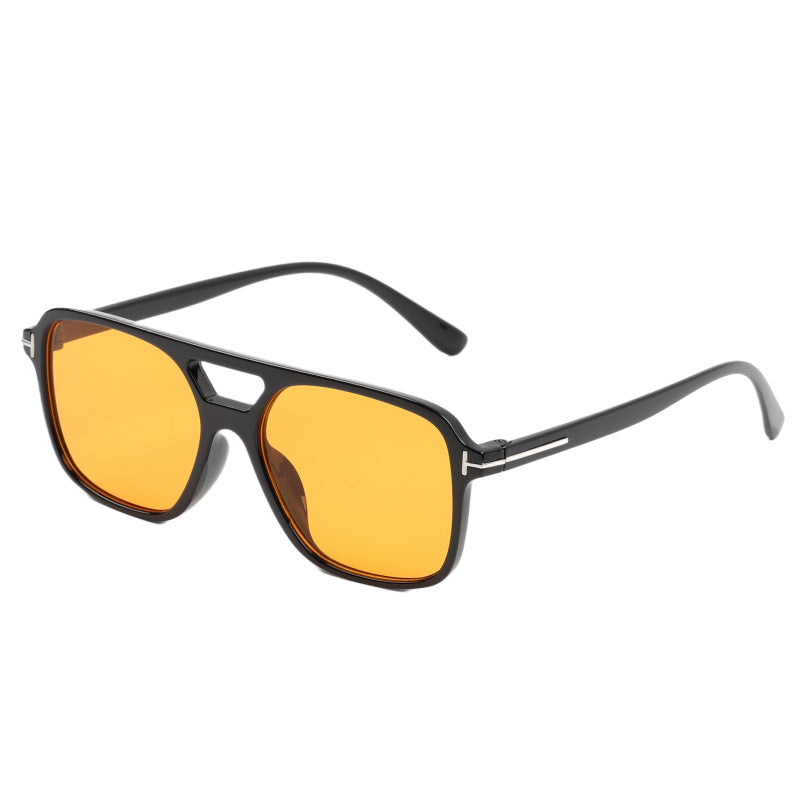 Dame moteriktig solbrille i trendy skilpadde-design Luvikno