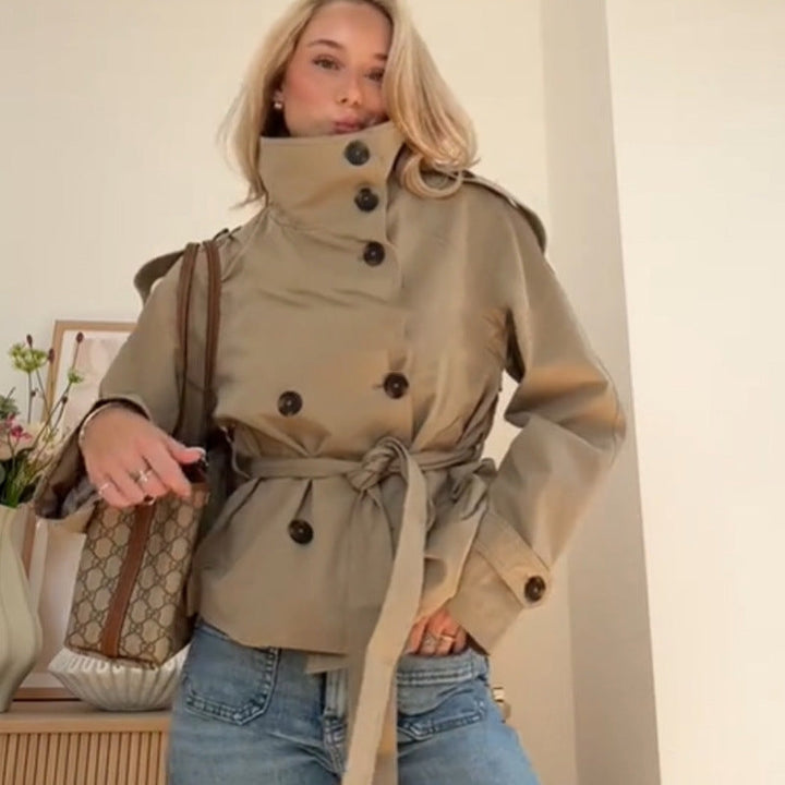 Luvik | Dames motetrainjakke med formet design og praktiske lommer