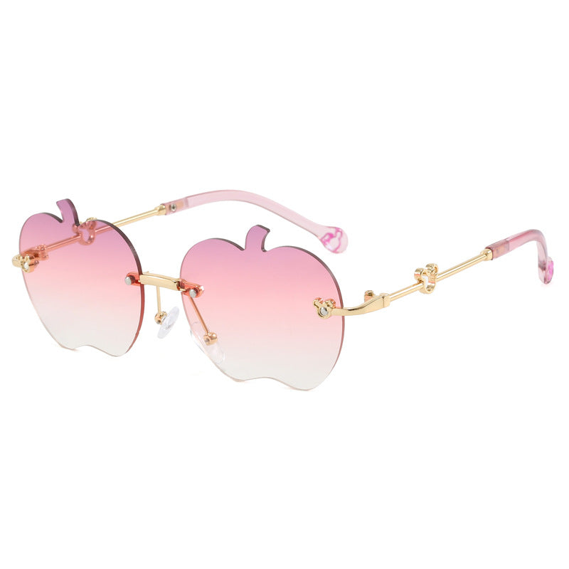 Dame solbrille i unikt epledesign Luvikno