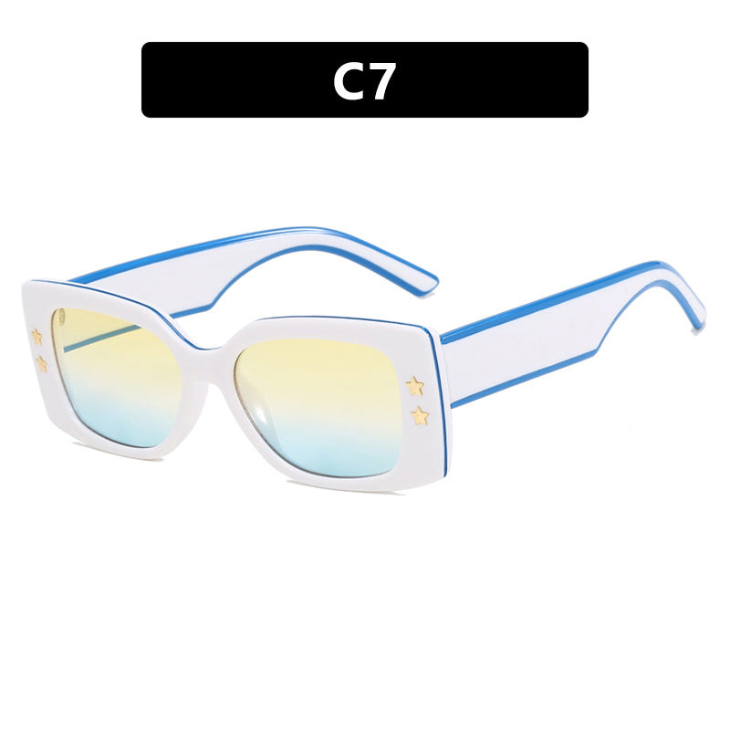 Dame eksklusiv firkantet solbrille med stilige detaljer Luvikno