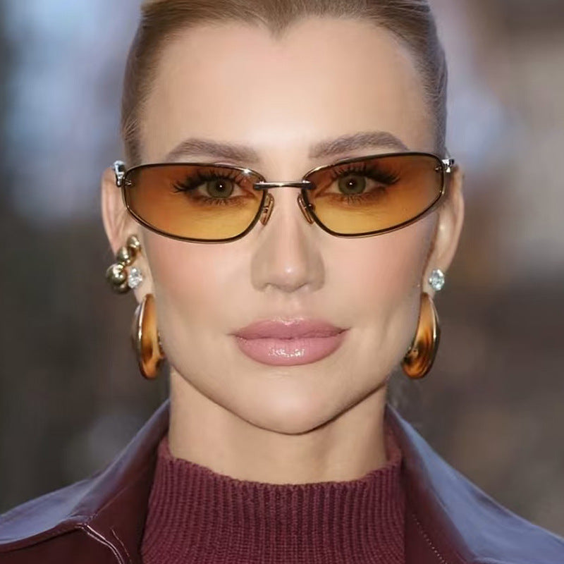 Damer moterik solbrille med innovativt design og komfortabel passform Luvikno