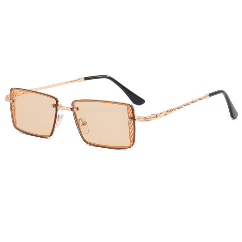 Dame Elegant kvadratisk solbrille med raffinerte rammedetaljer Luvikno