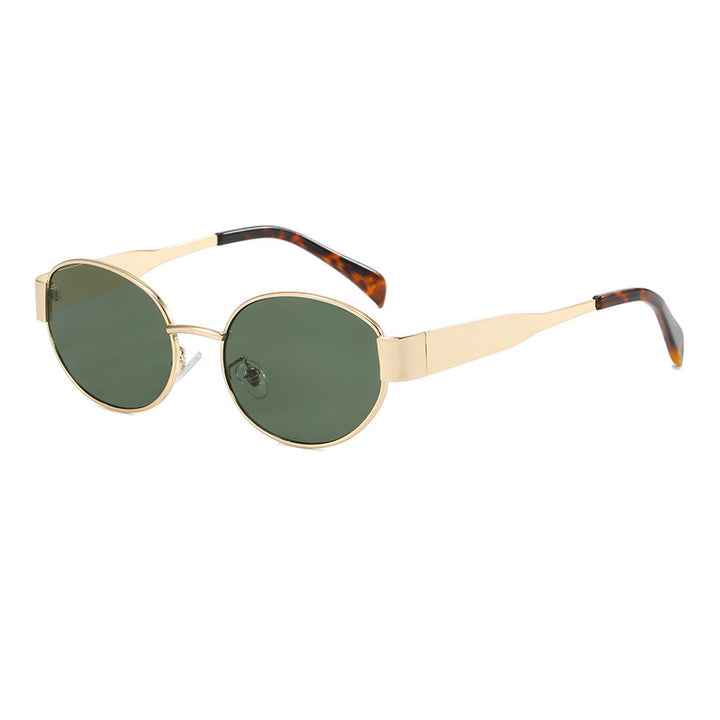Dame moteriktig solbrille i elegant oval design Luvikno