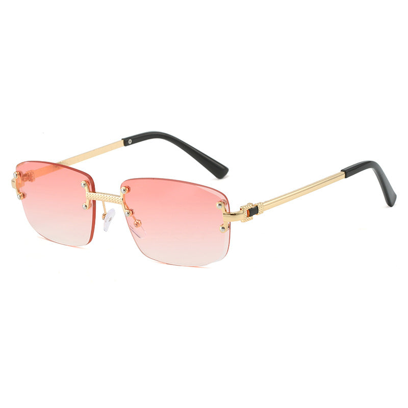 Dame moteriktig solbrille i innovativ design Luvikno
