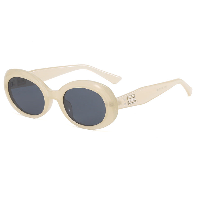 Dame retro-inspirert solbrille med bred ramme Luvikno
