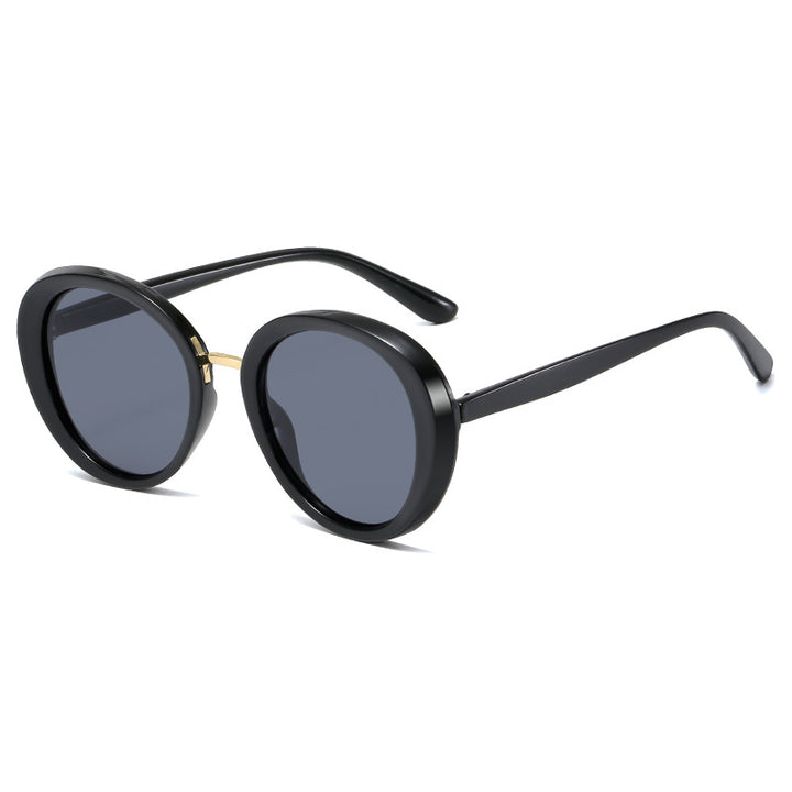 Dame vintage solbrille i elegant skjolddesign Luvikno