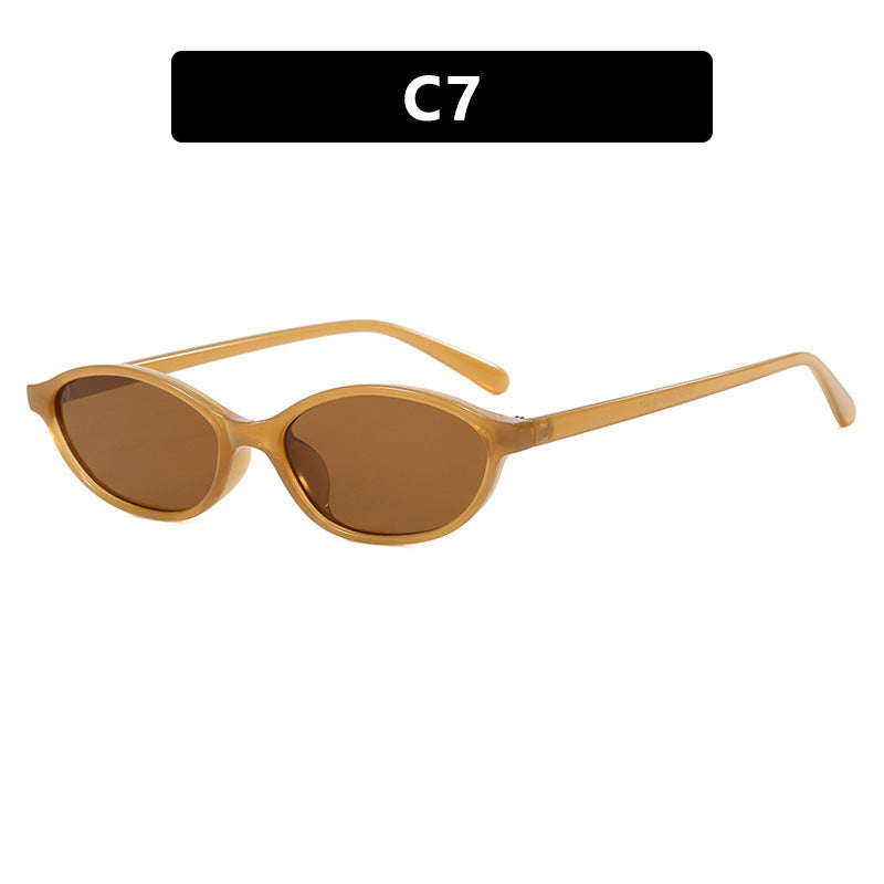 Dame moteriktig solbrille i elegant retro-design Luvikno