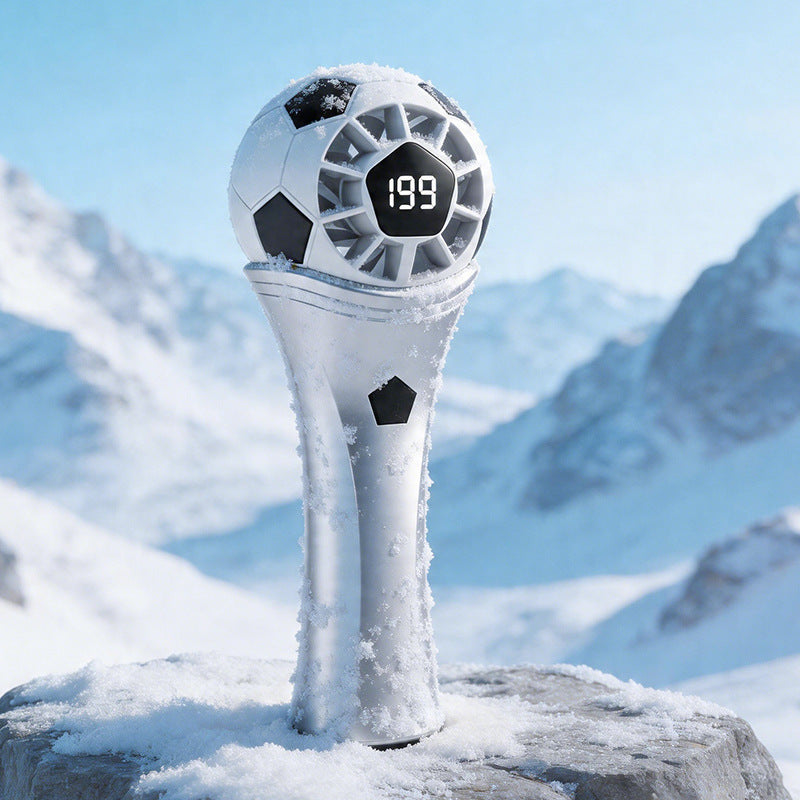 Dame fotball-robot med digitale sensorer Luvikno