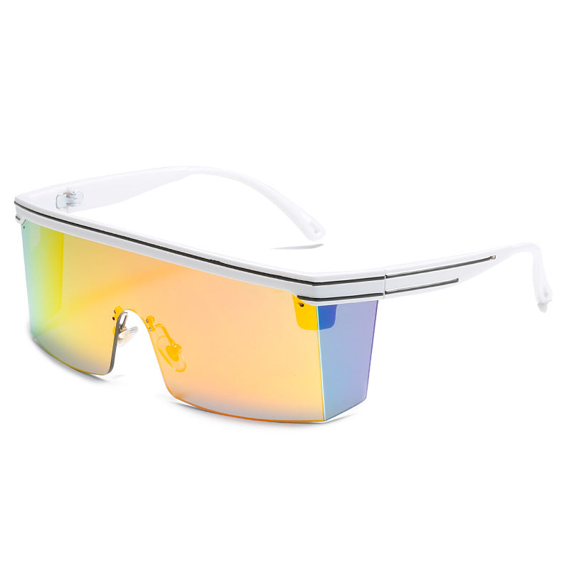 Dame Sporty solbriller med futuristisk design og uforstyrret synsfelt Luvikno