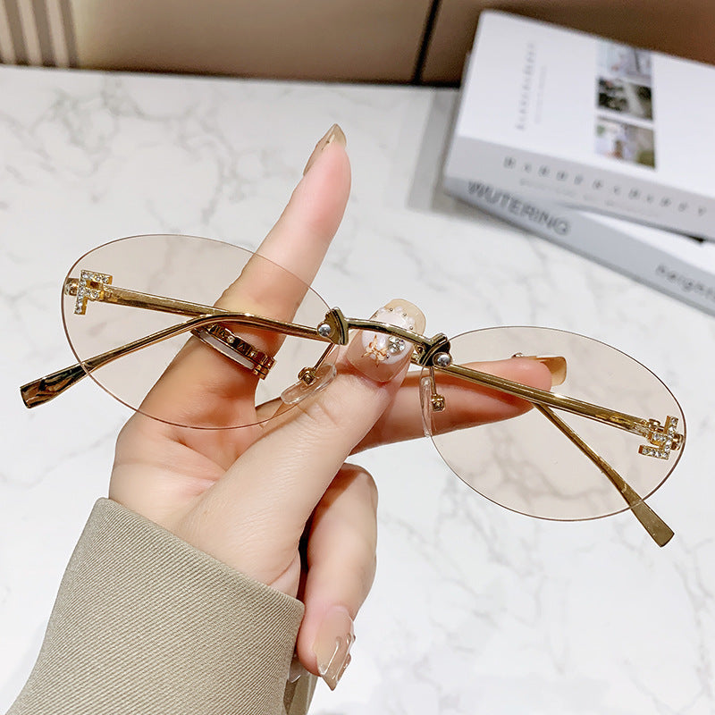 Dame Modische solbrille med innovativt design og komfortabel ramme Luvikno