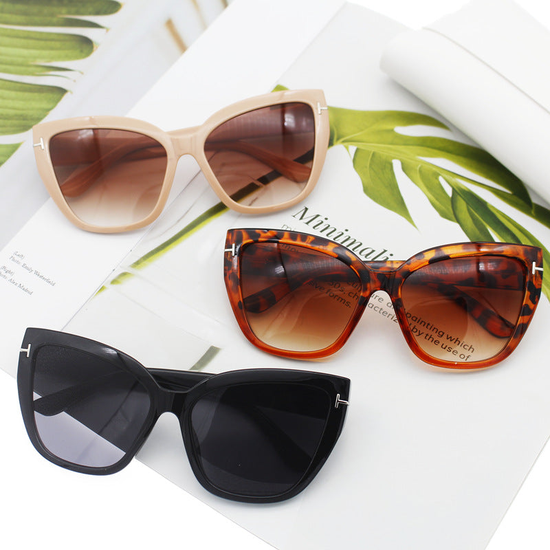 Dame Cat-Eye solbriller med elegante aksenter Luvikno