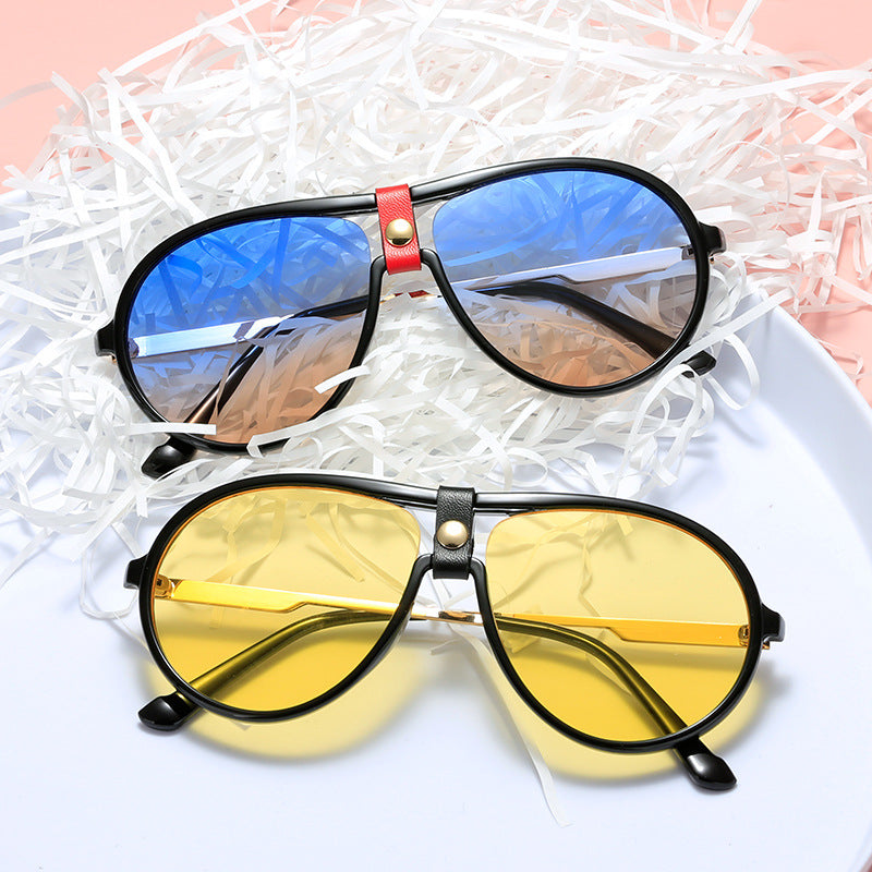 Dame moteriktig vernebrille med unikt dobbelt rammedesign Luvikno