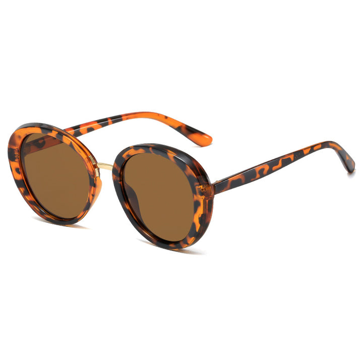 Dame vintage solbrille i elegant skjolddesign Luvikno