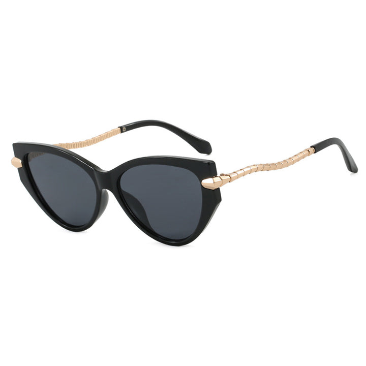 Dame Cat-Eye solbriller med elegant metallramme og stilige aksenter Luvikno