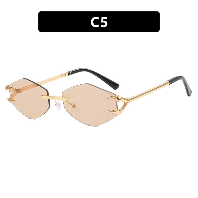 Damer geometrisk designer-solbrille med fremragende metallramme Luvikno