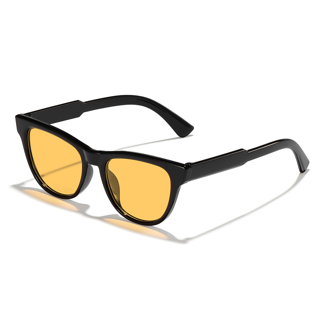 Damer moteriktige solbriller i elegant transparent design Luvikno