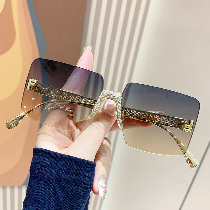 Dame ekstravagante heksagonal solbrille Luvikno