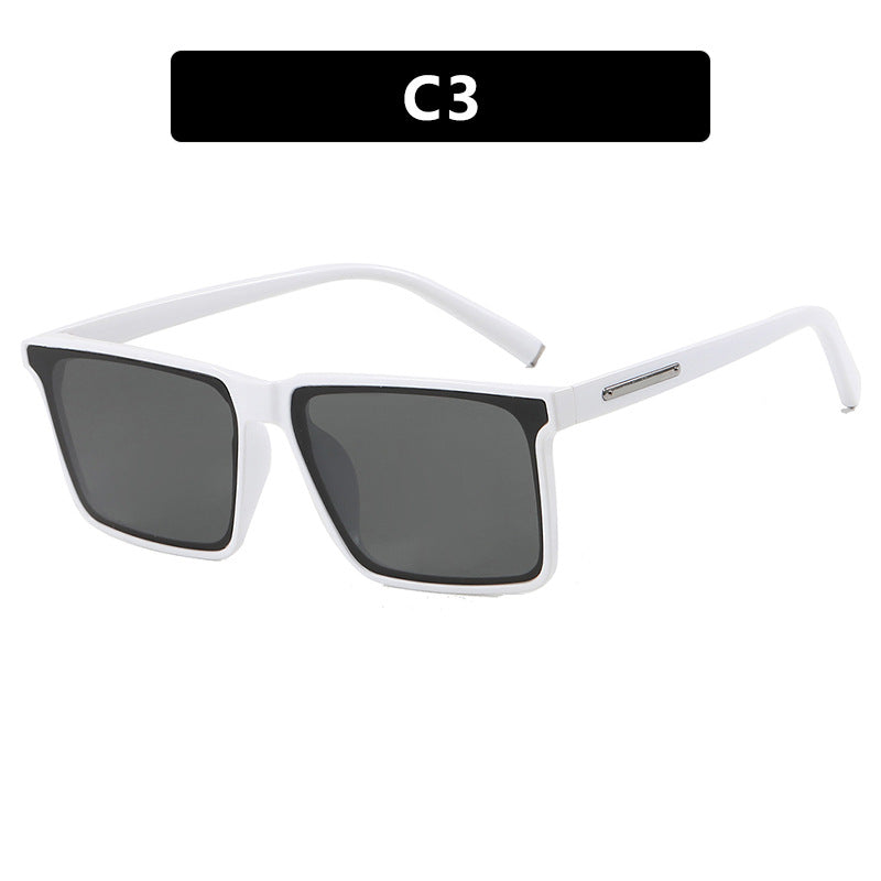 Dame kvadratisk solbrille med moderne, robust plastisk ramme Luvikno