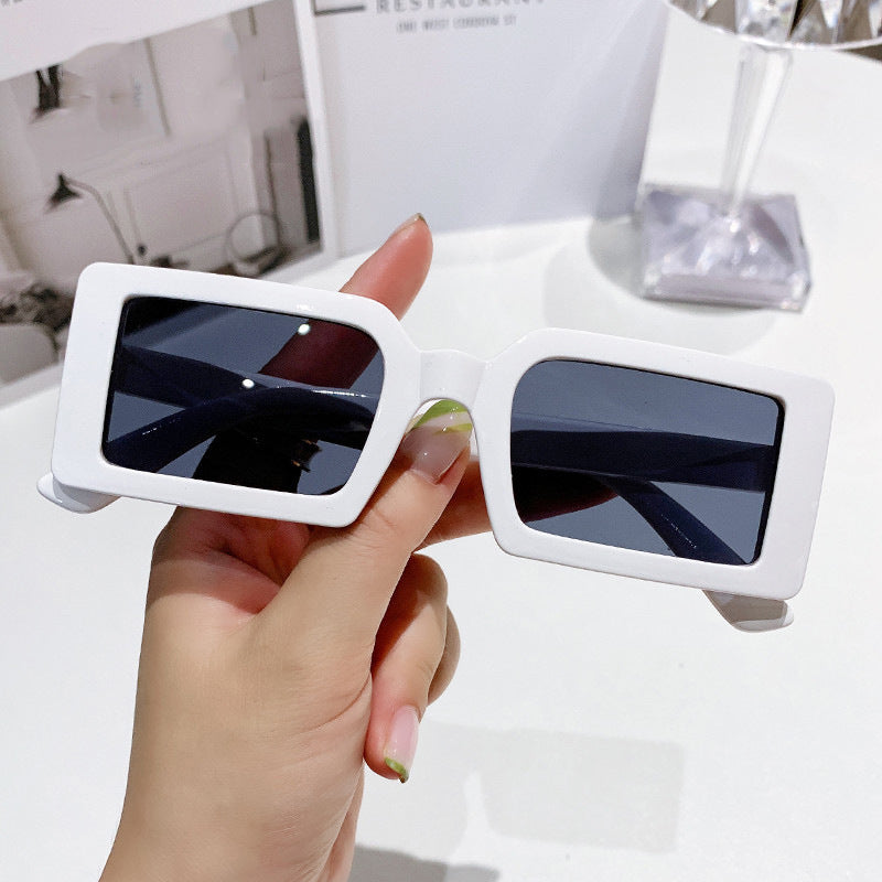 Dame trendy kvadratisk solbrille med polarisert glass Luvikno