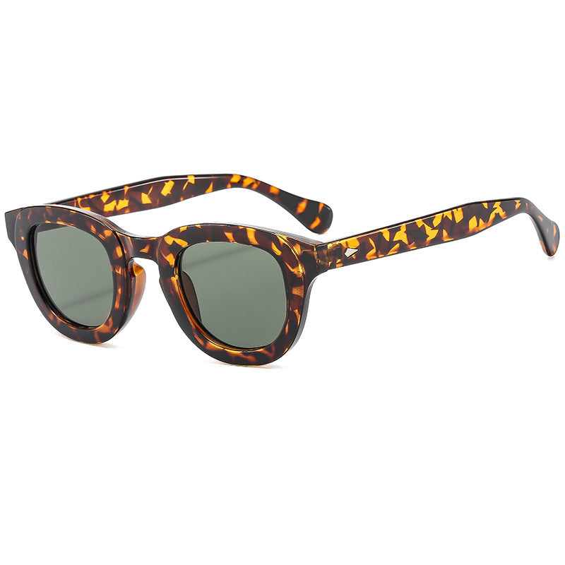Dame solbrille med moteriktig cat-eye design og UV-beskyttelse Luvikno