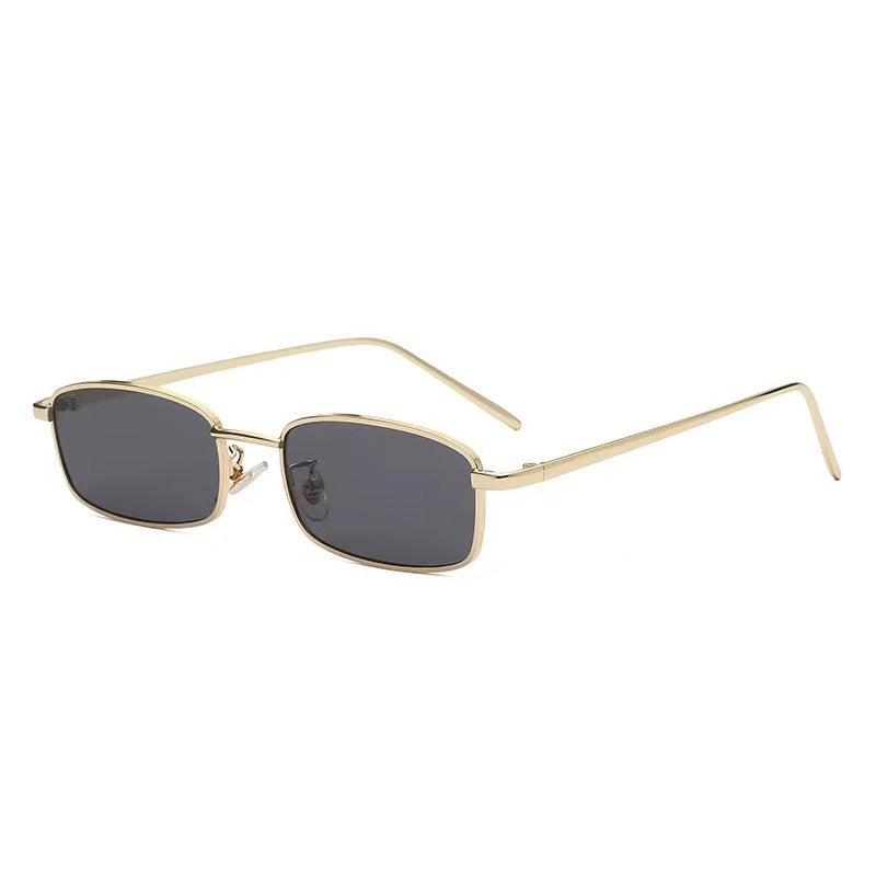 Dame eksklusiv solbrille med iøynefallende skilpadde mønster og robust ramme Luvikno