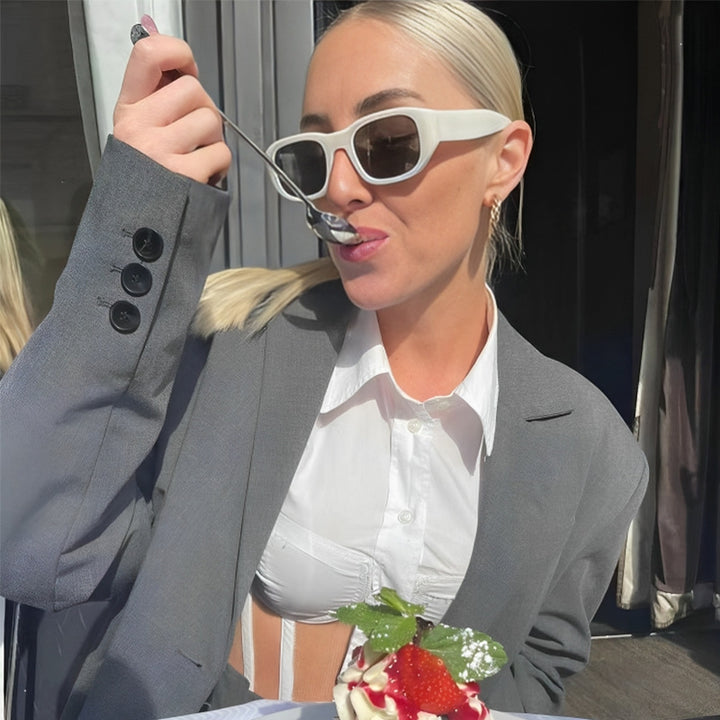 Damer Motetrender Solbrille med elegant samtidsdesign Luvikno