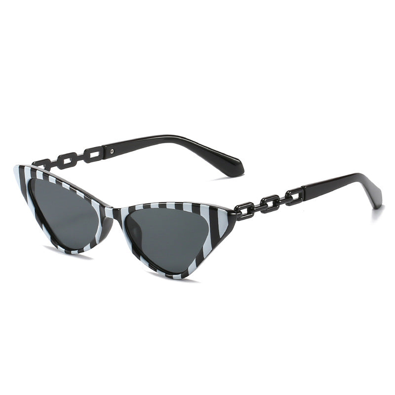 Dame Cat-Eye solbriller med stilige kjedeaksenter Luvikno