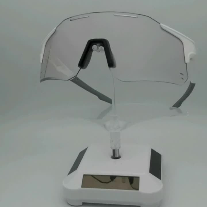 Dame Sportssolbrille med ergonomisk design og fleksibel ramme Luvikno